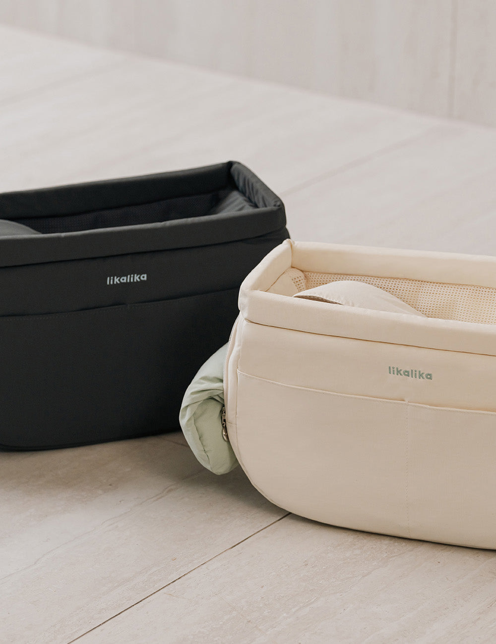 Tuntun Half-Moon Sling Bag 2 Colors